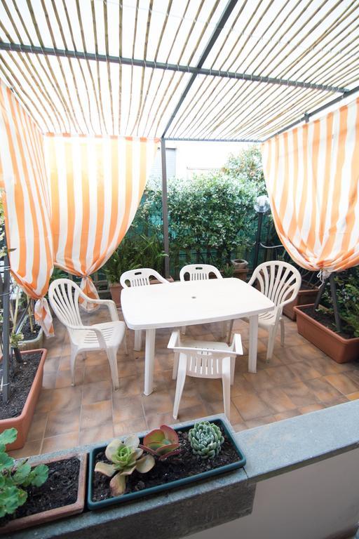 Holiday House Torre Del Lago Torre del Lago Puccini Εξωτερικό φωτογραφία